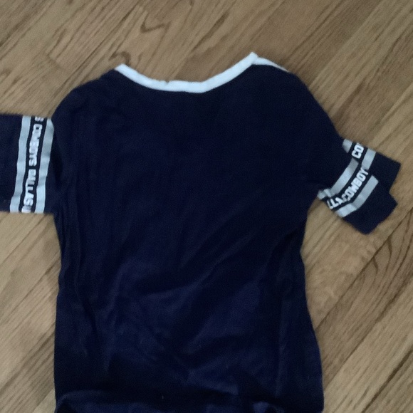 NFL women’s Dallascowboys shirt size S. - Picture 3 of 4